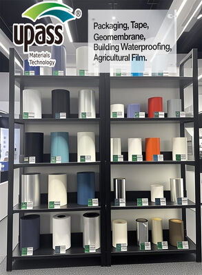 高品質のUpasschina中国製 保護用粘着剤 フィルム 5000平方メートル MOQ 精巧に細心の注意を払ったプラスチック鋳造