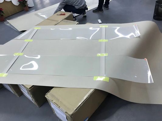 ガラスのPdlcのスマートなフィルムを薄暗くする電気薄板にされた色合いの切替可能なDimmableの窓の競争価格